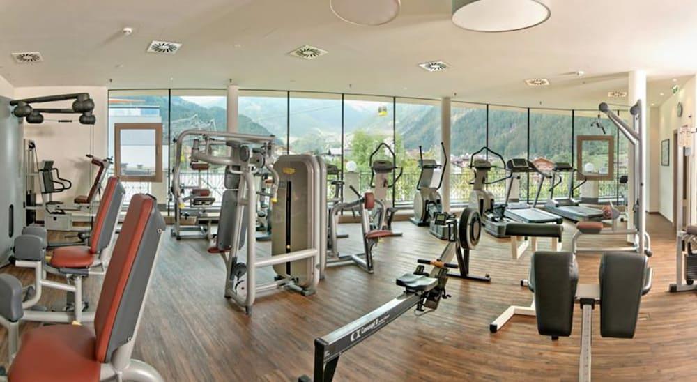 Strass - Sport & Spa Hotel Майрхофен Экстерьер фото
