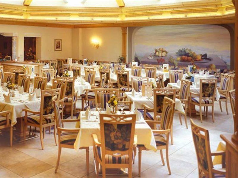 Strass - Sport & Spa Hotel Майрхофен Экстерьер фото